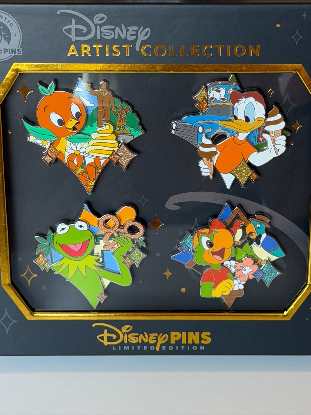 Disney Characters at Disney Parks Artist Collection Pin Box Set LE 2500 - Picture 7 of 8